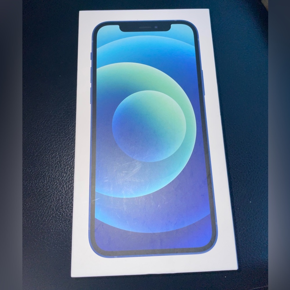 FREE SHIPPING 📦 EMPTY IPHONE 12 BOX❣️